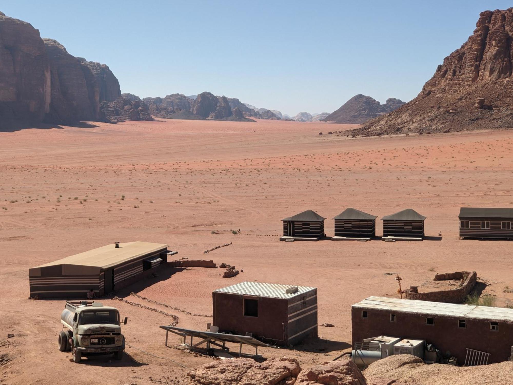 Wadi Rum Camp & Jeep Tour Экстерьер фото
