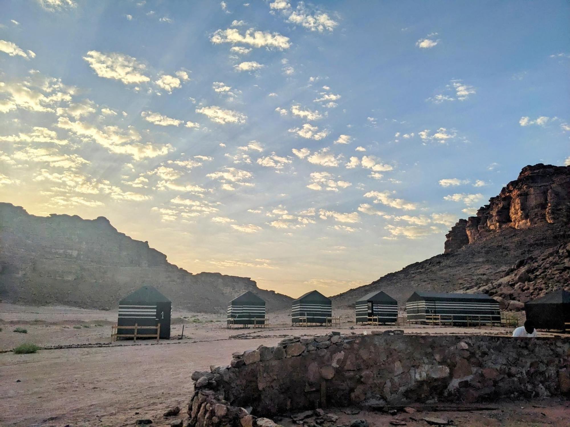 Wadi Rum Camp & Jeep Tour Экстерьер фото